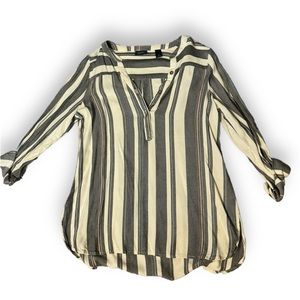 Women’s top / blouse medium